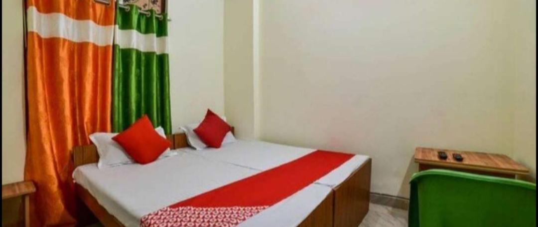 Shaurya Villa Guest House Danapur Buitenkant foto